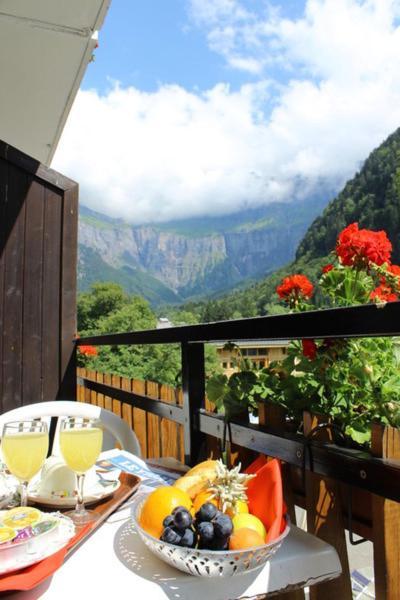 Hotel Et Centre De Vacances Le Choucas Sixt-Fer-a-Cheval Exterior photo